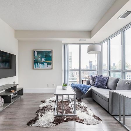 Luxury 1Br Condo - King Bed With City Views Toronto Kültér fotó