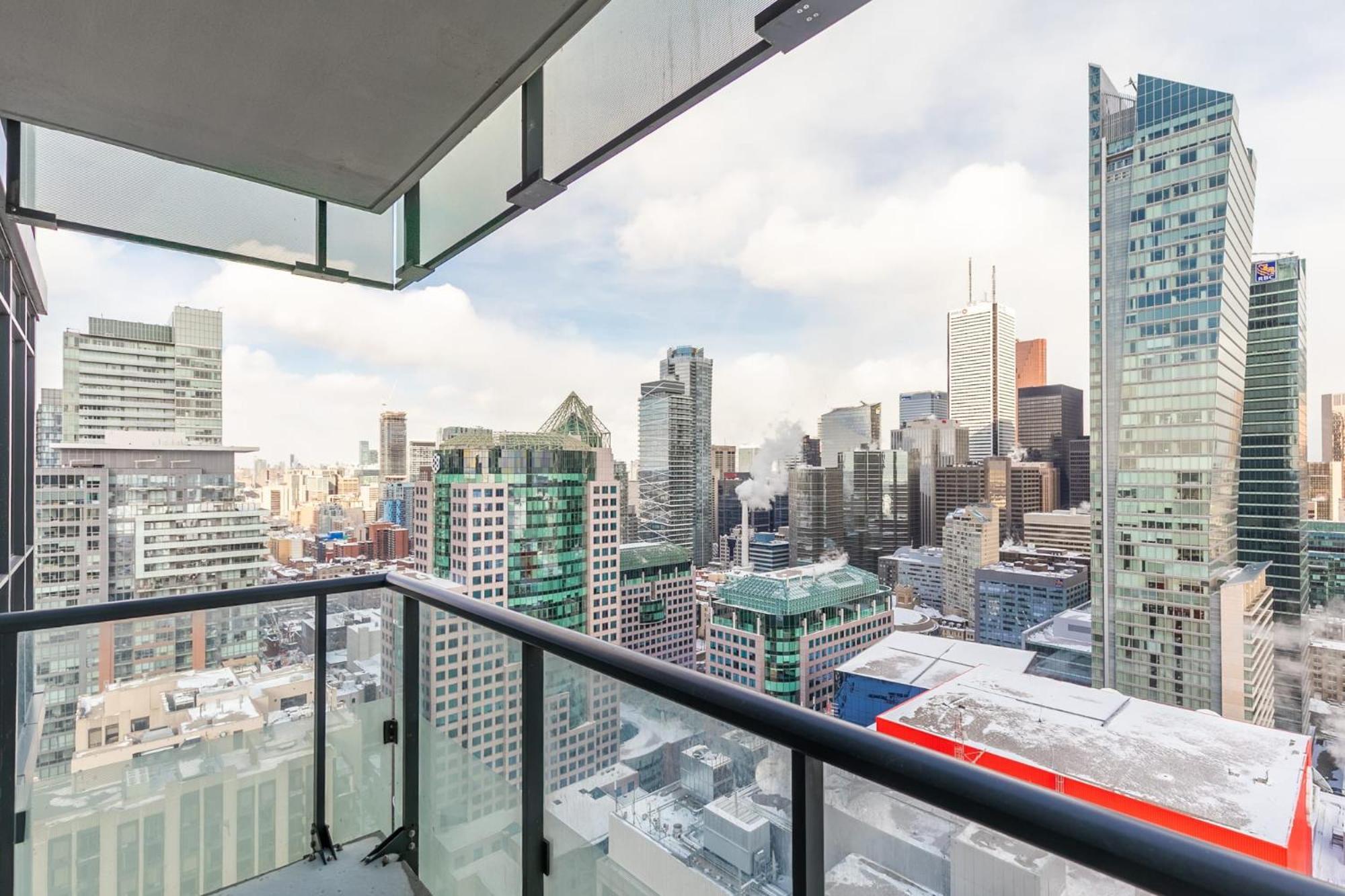 Luxury 1Br Condo - King Bed With City Views Toronto Kültér fotó